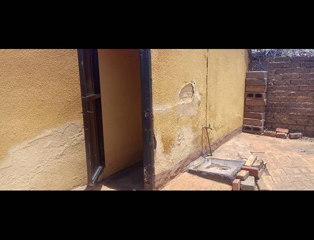 2 BEDROOM HOUSE FOR SALE IN PIMVILLE ZONE 6